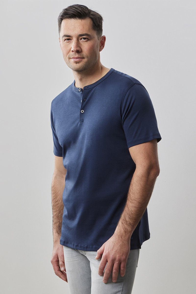 The Barakett Henley 1
