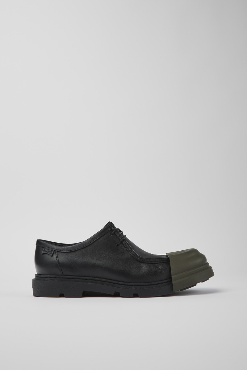 Black responsibly raised leather shoes for men 1