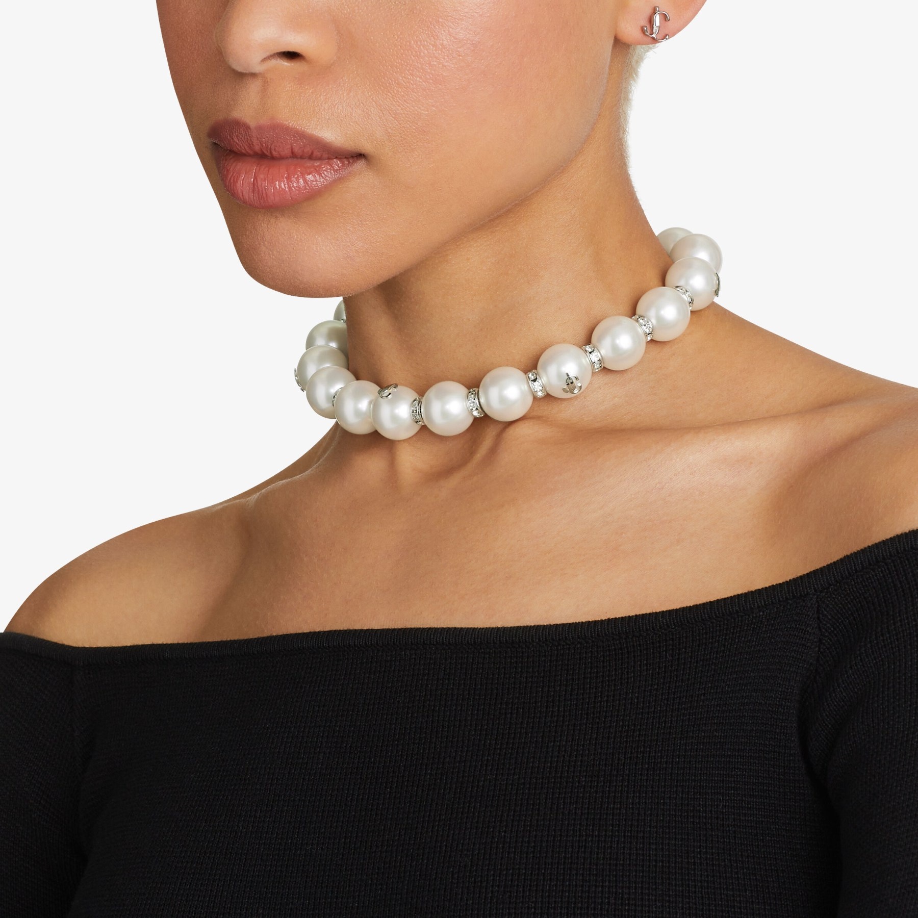 Pearl Crystal Choker
Silver-Finish Metal Choker with Pearls and Crystal - 2