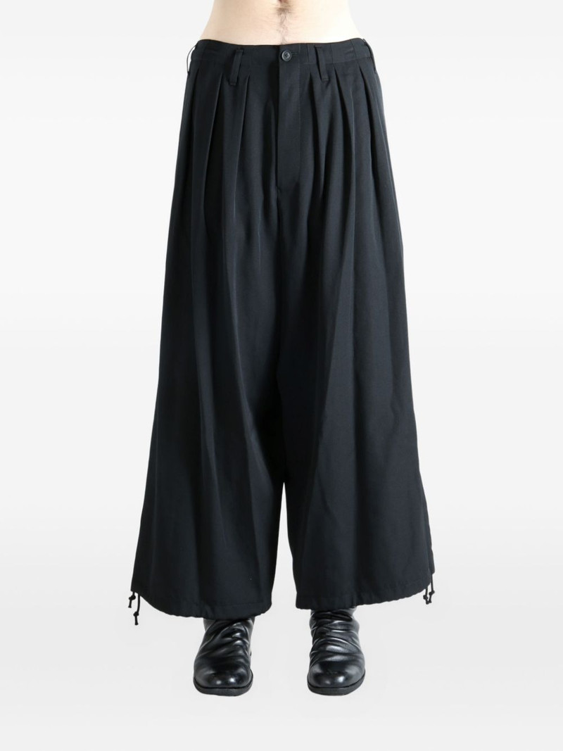Yohji Yamamoto pleated trousers outlook