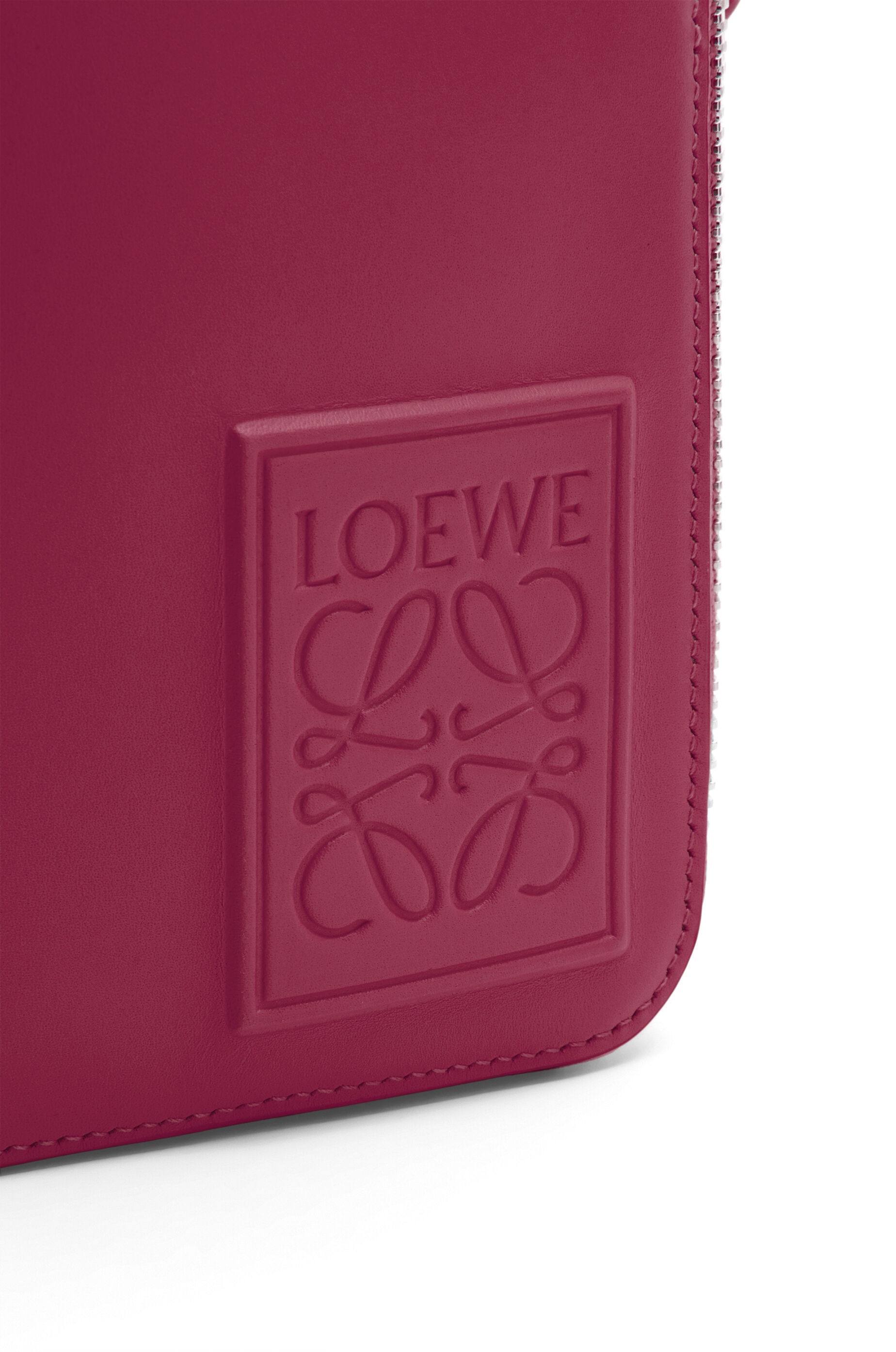 Vertical Crossbody Pocket in satin calfskin - 6