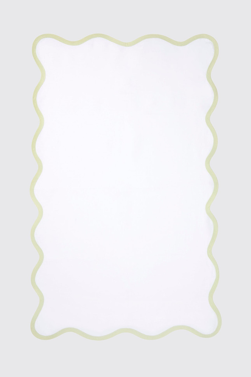 Chiara Hand Towel in White Linen with Pistacchio Lining 1