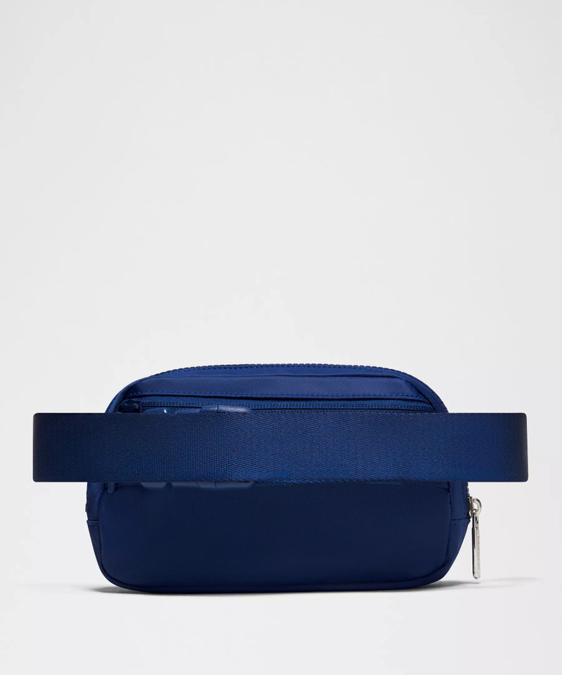 Everywhere Belt Bag with Long Strap 1L 3