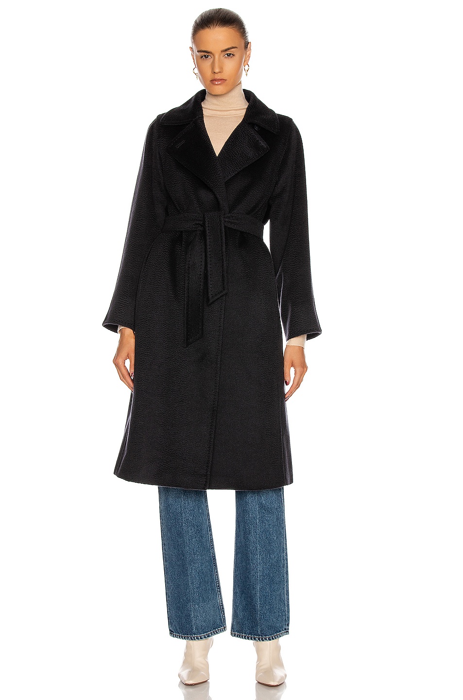 Manuel Coat - 2