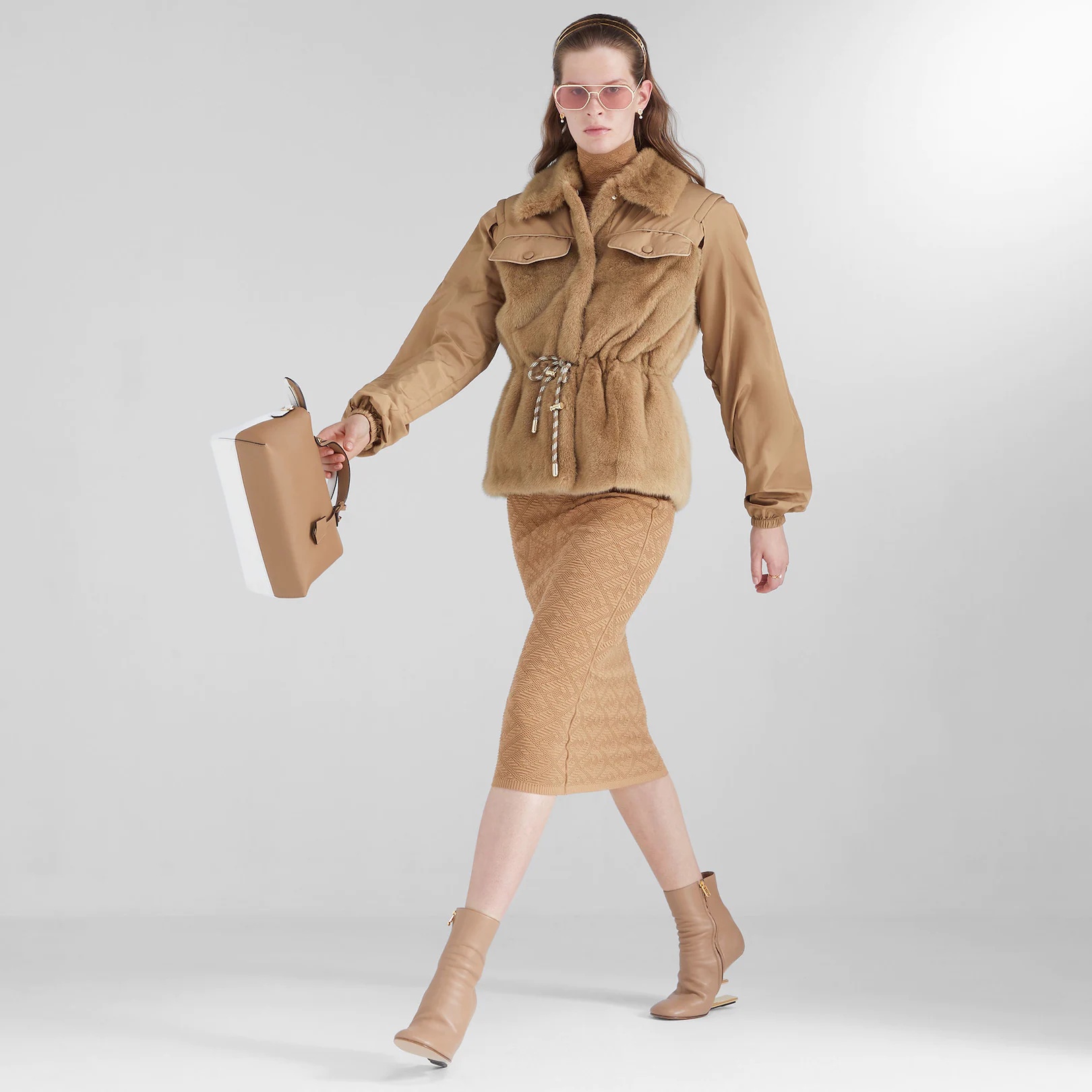White and beige leather Boston bag - 6