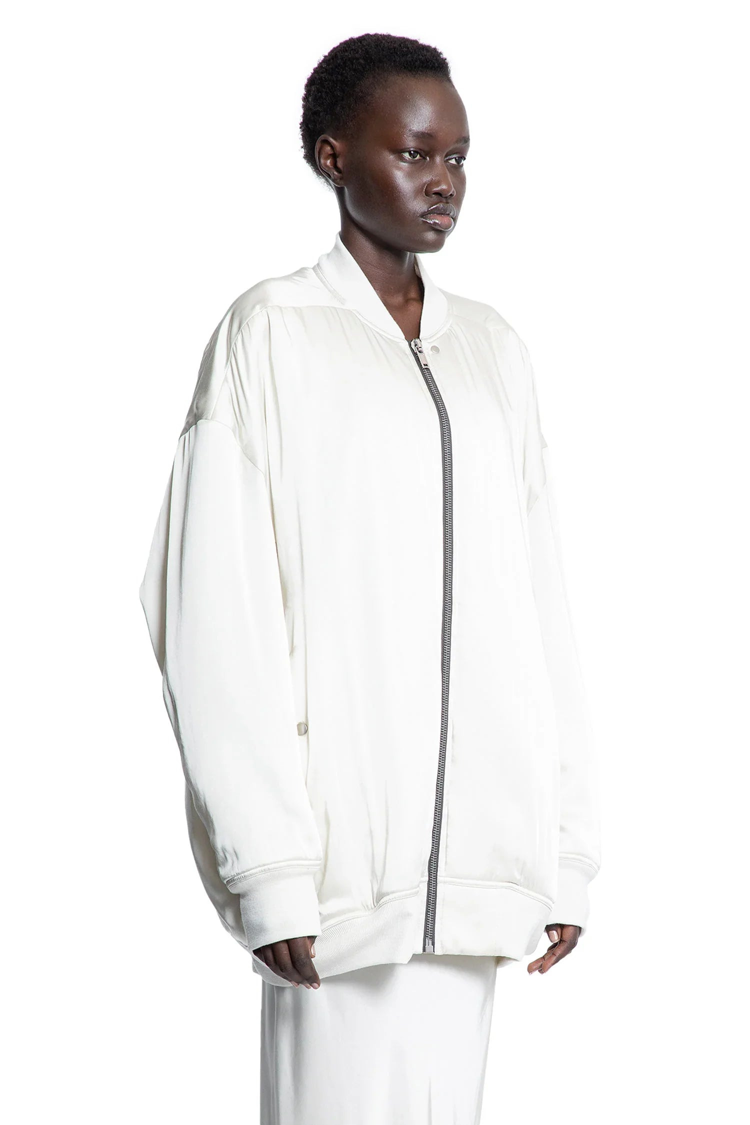 Hollywood-Peter-Flight-In-Washed-Charmeuse - 2