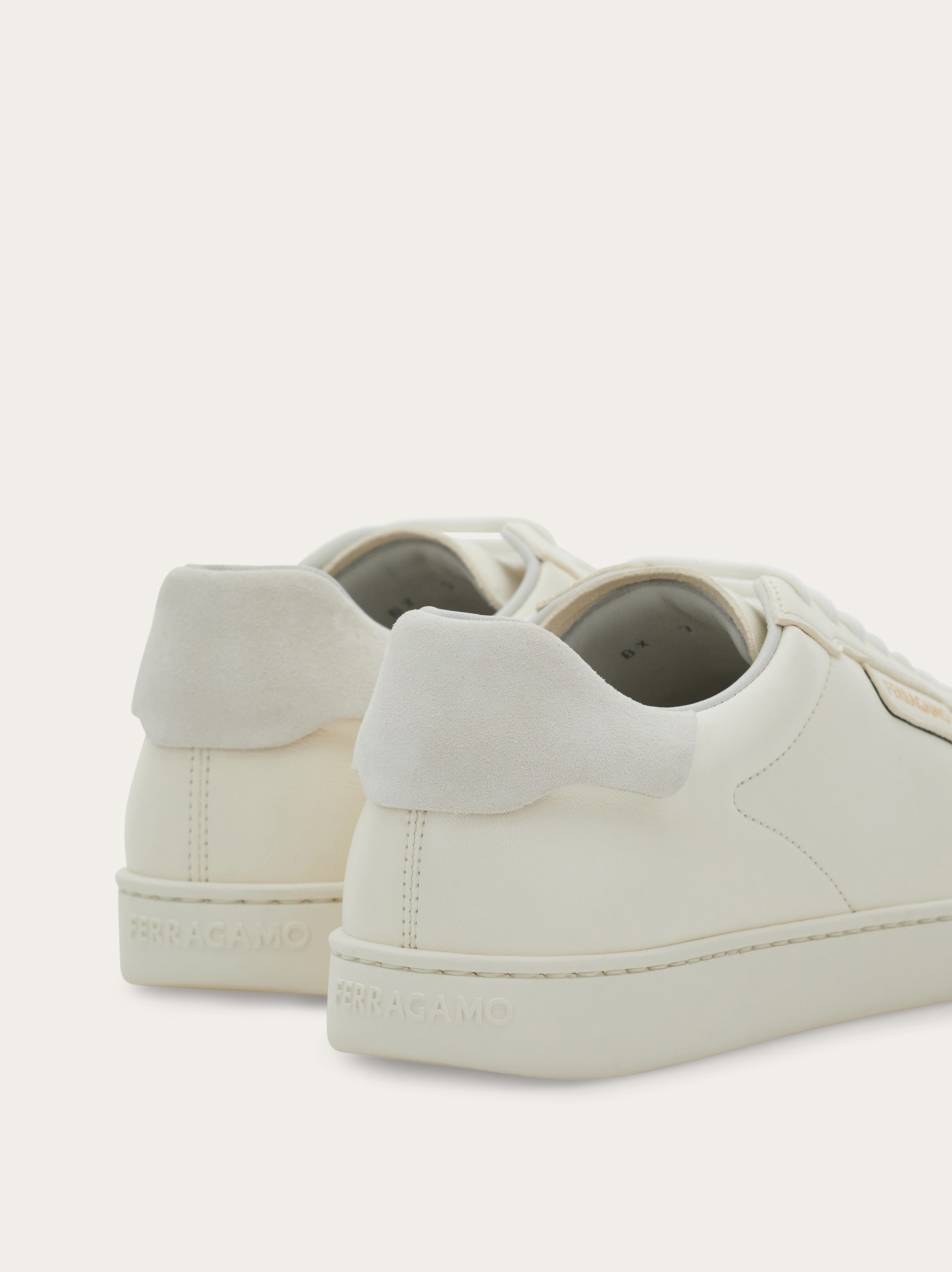 Low-top sneaker - 4