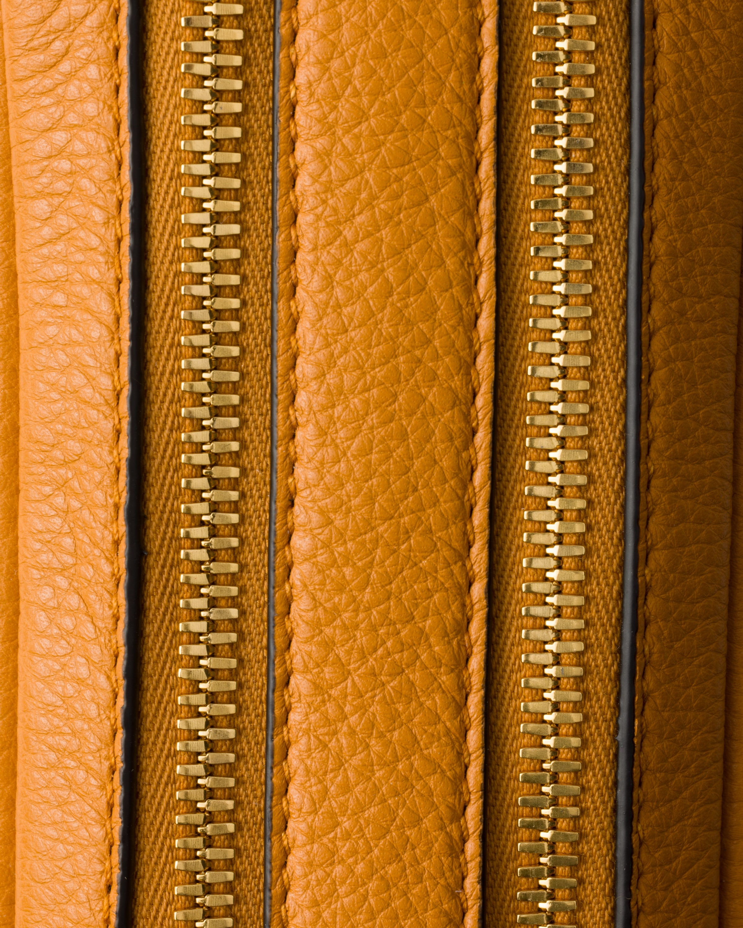 Small leather shoulder bag - 6