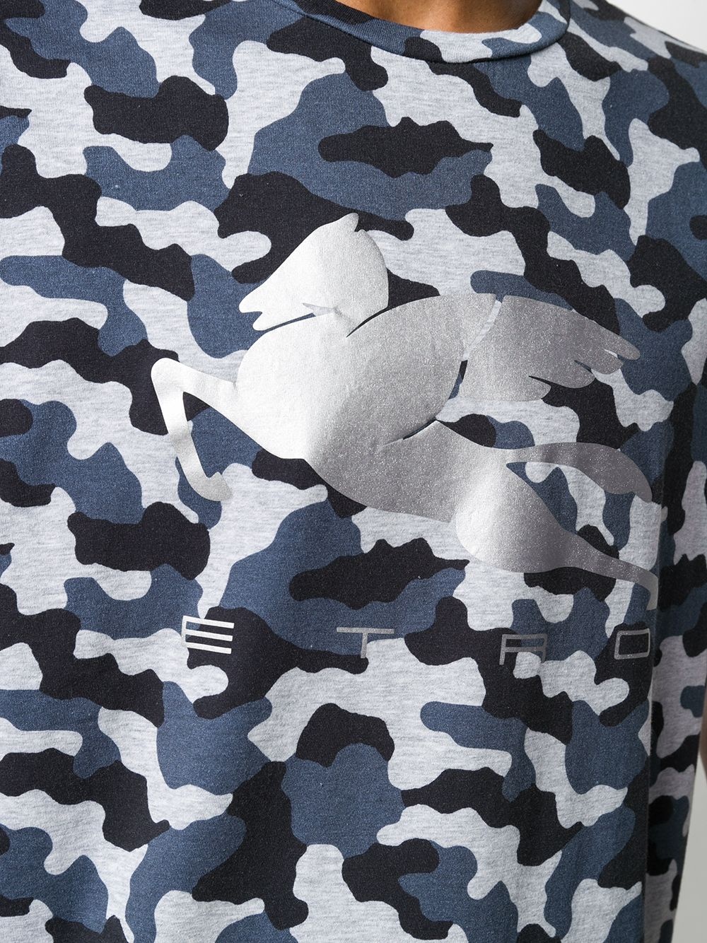 Pegaso camouflage print T-shirt - 5