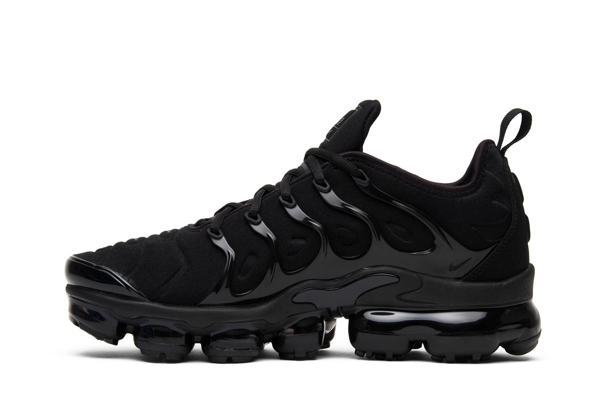 Air VaporMax Plus 'Triple Black' - 3