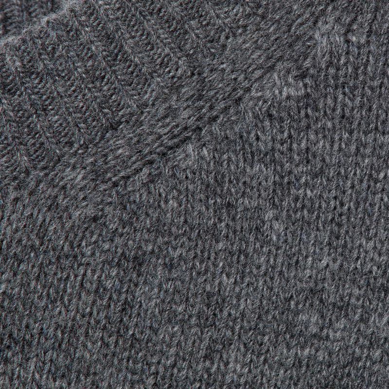 Knit wool sweater with embroidery 5