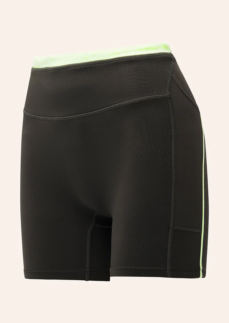RAPID 5" POCKET BIKE SHORT IN CAVIAR & WASHED LIME - 1