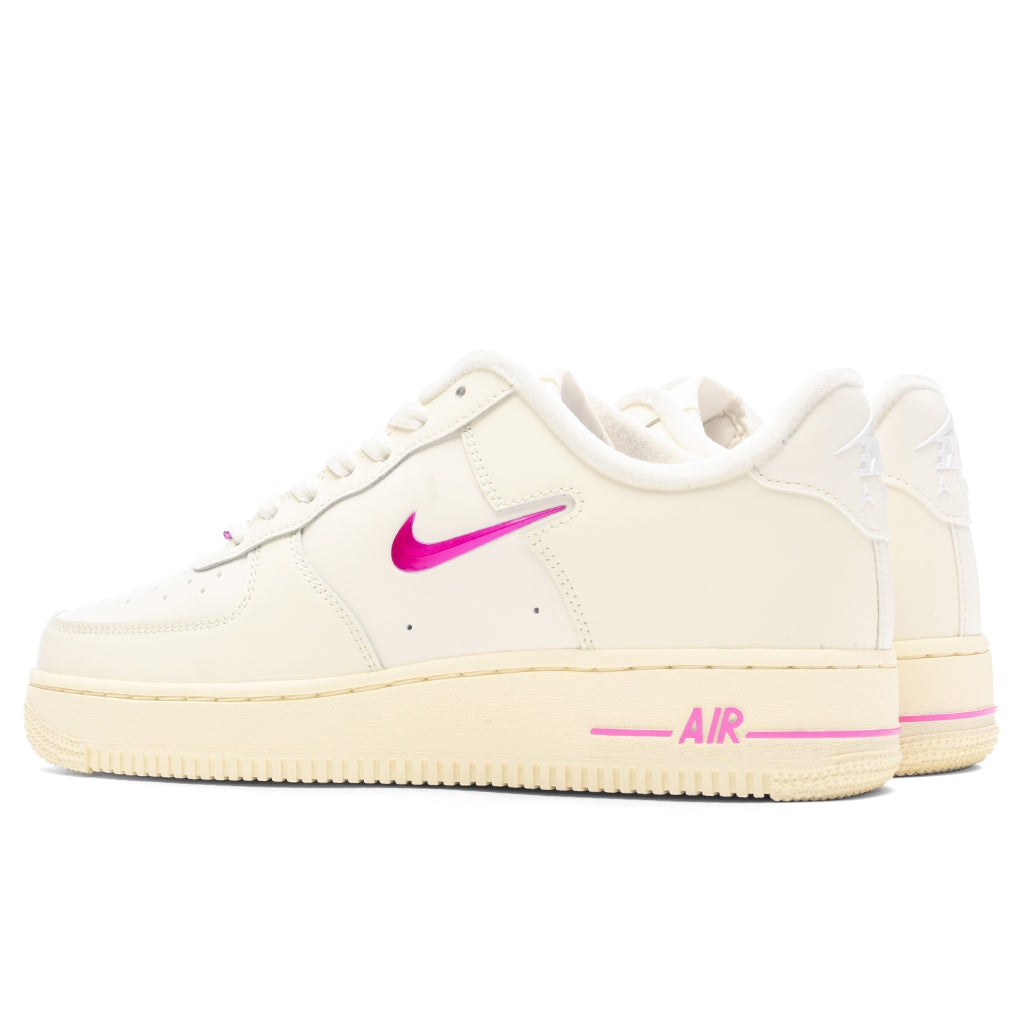 WOMEN'S AIR FORCE 1 '07 SE - COCONUT MILK/PLAYFUL PINK/ALABASTER - 3