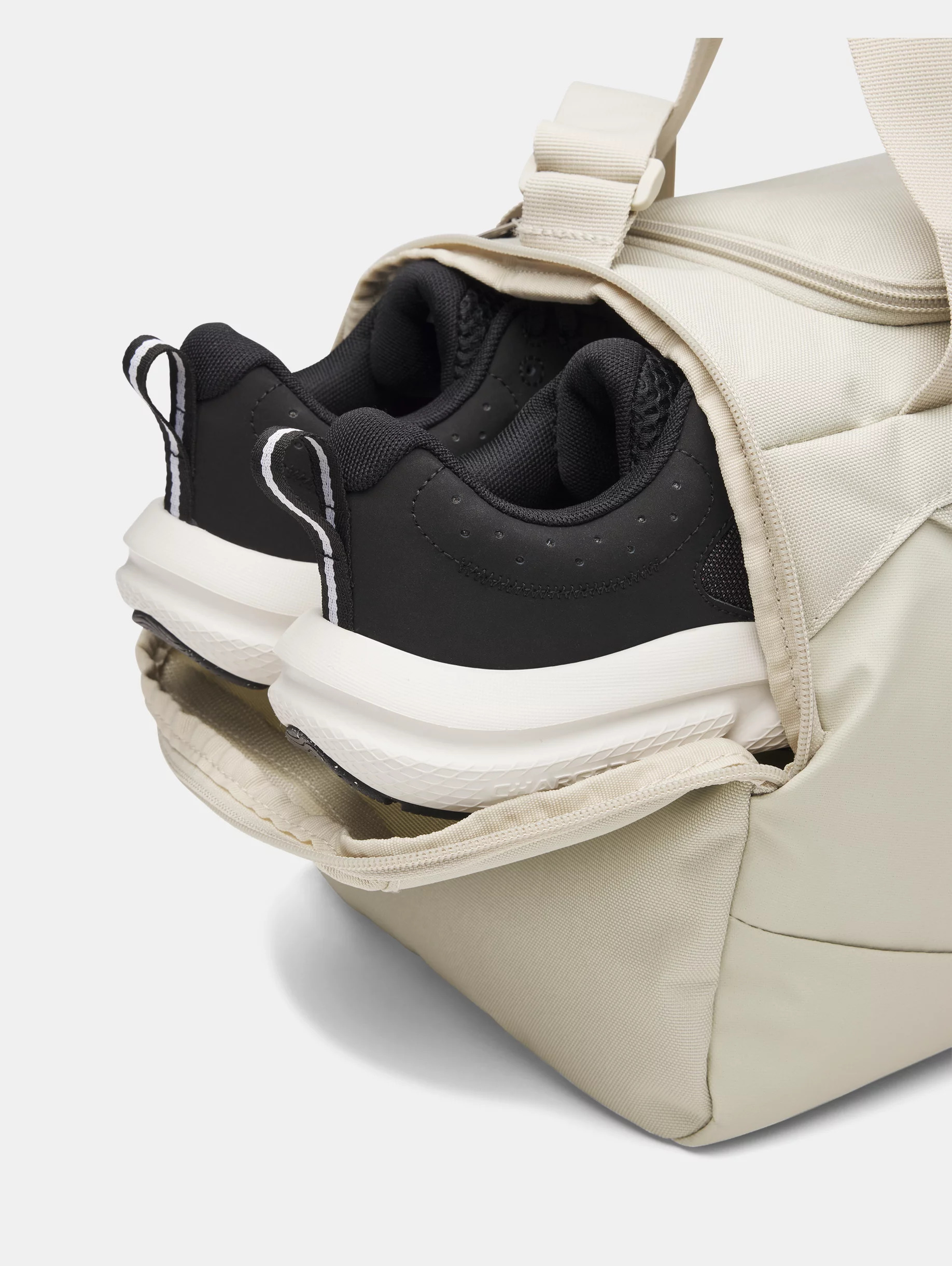 UA Undeniable 5.0 XS - 4