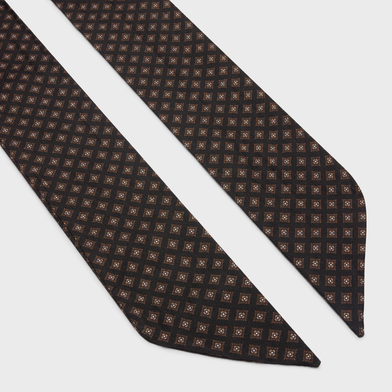 CELINE Lavallière scarf in silk twill outlook