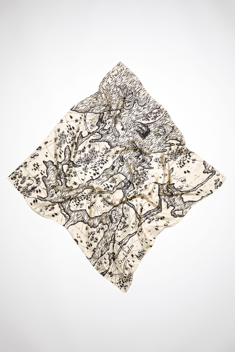 Stockholm print scarf - Cream white/black 1