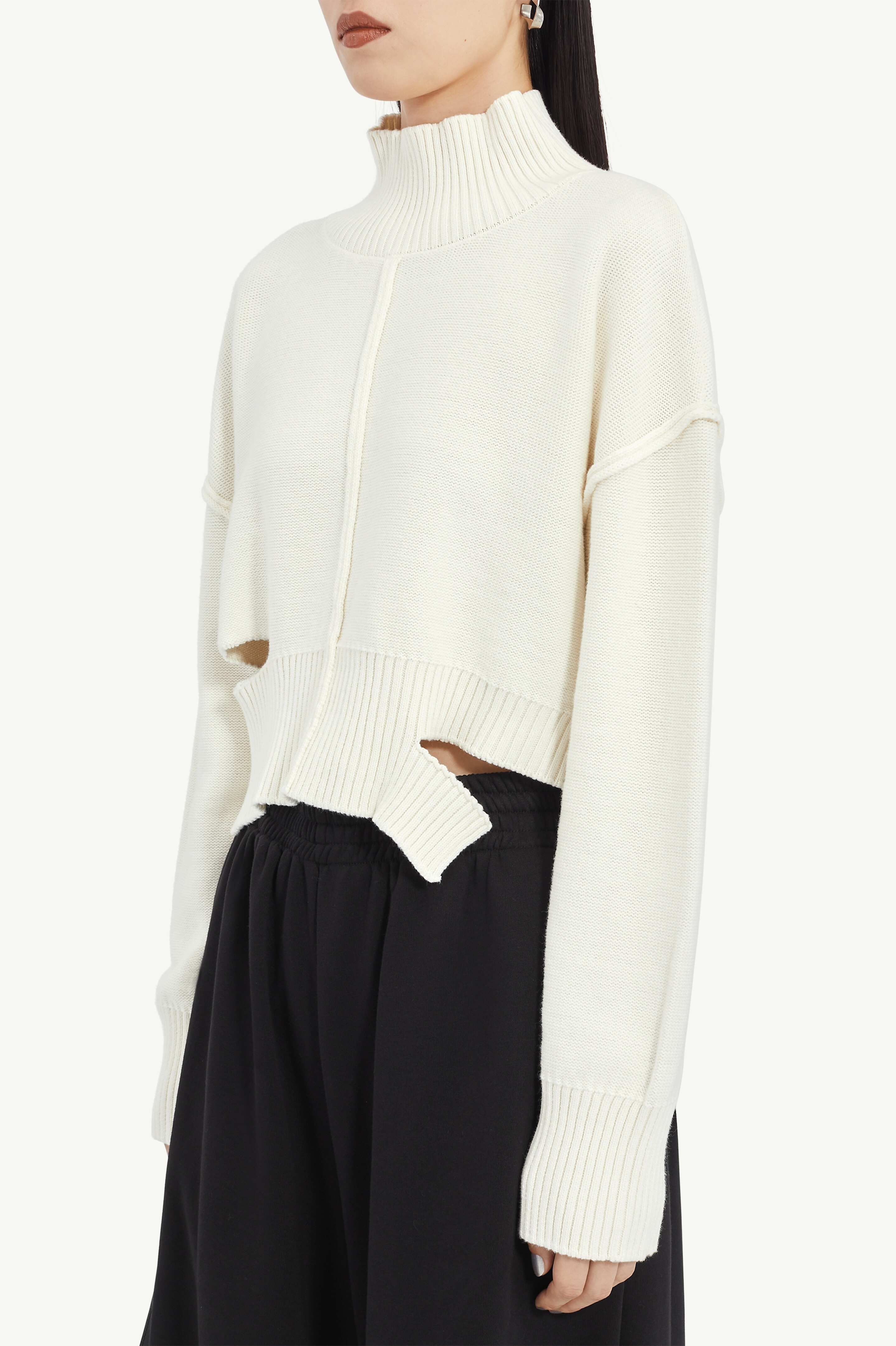 Gauge Off-White Boxy Distressed Jumper - 5