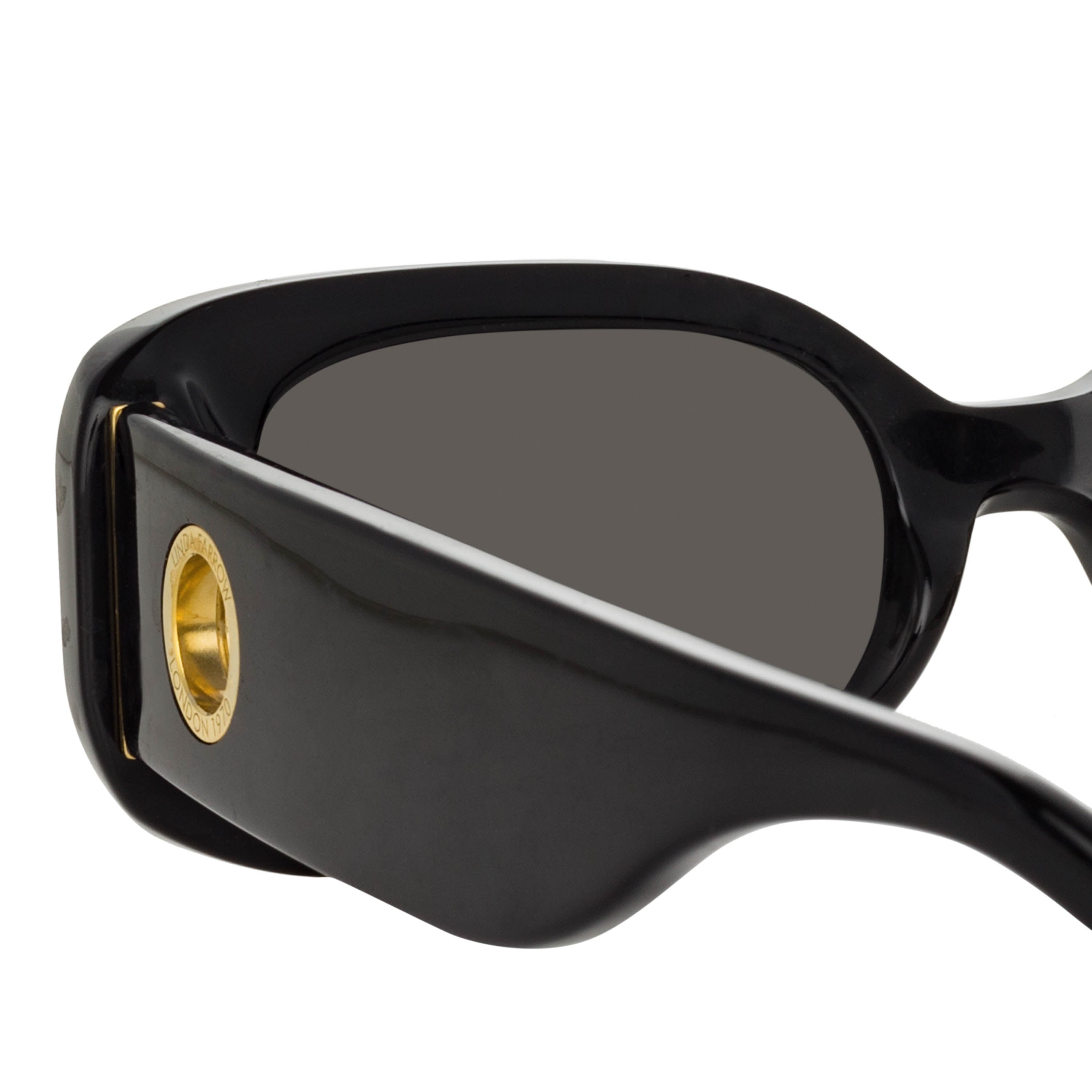 THE LOLA | RECTANGULAR SUNGLASSES IN BLACK (C1) - 5