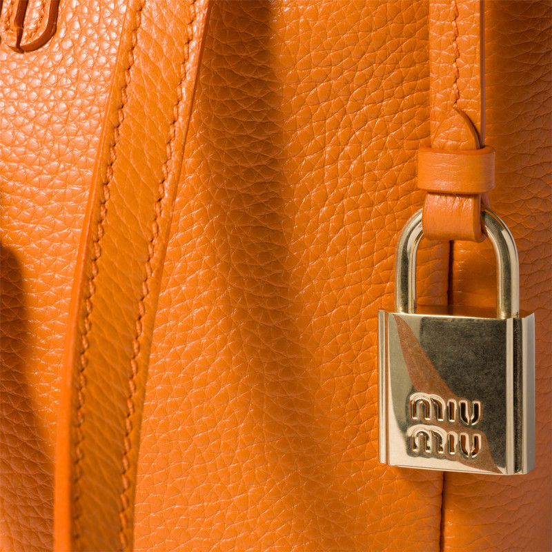 Leather bucket bag 5