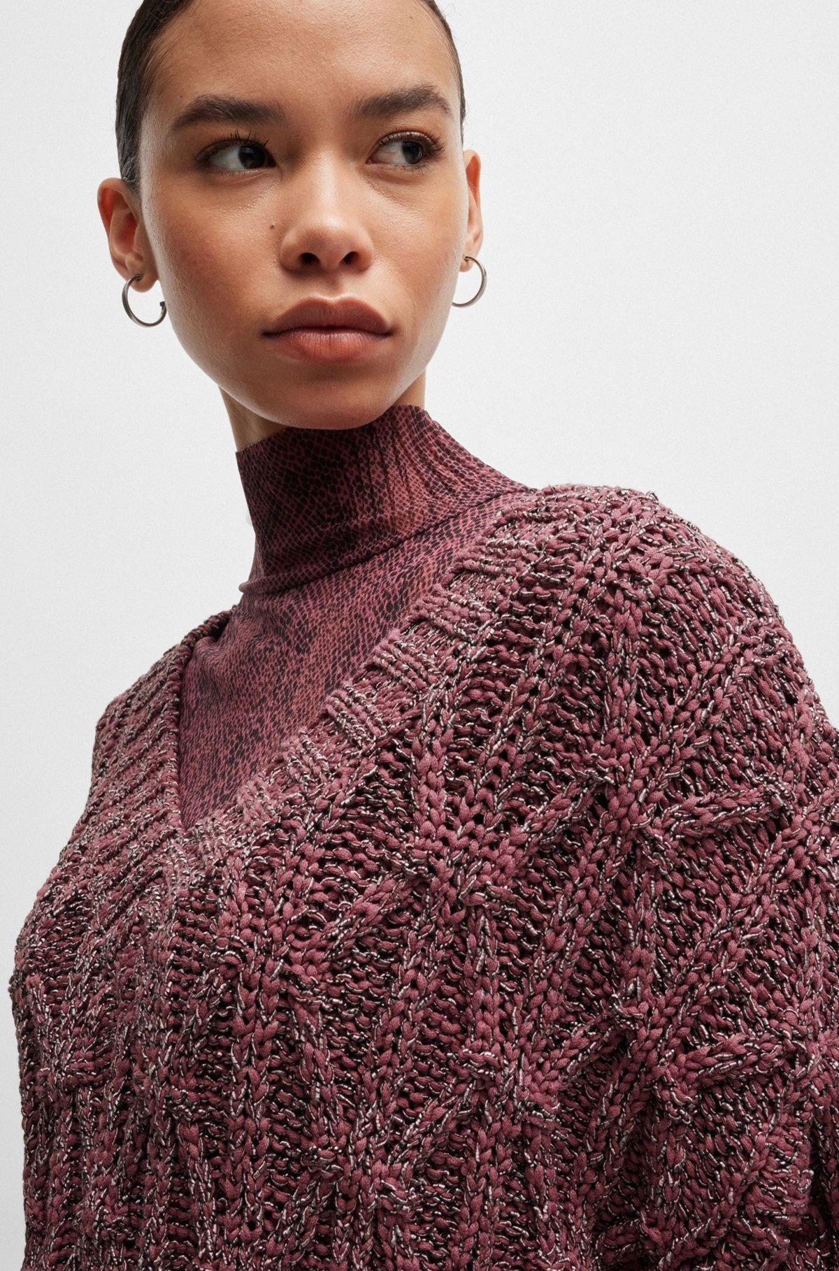 V-NECK SWEATER WITH STRUCTURED KNIT - 5
