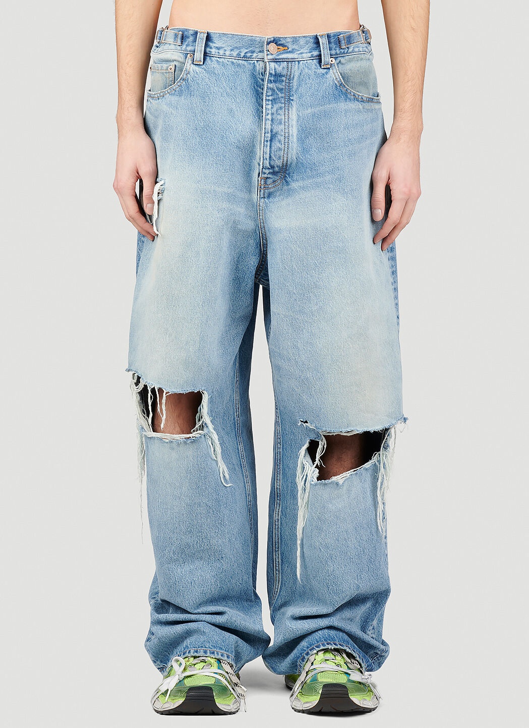 Super Destroyed Baggy Pants in Light Blue