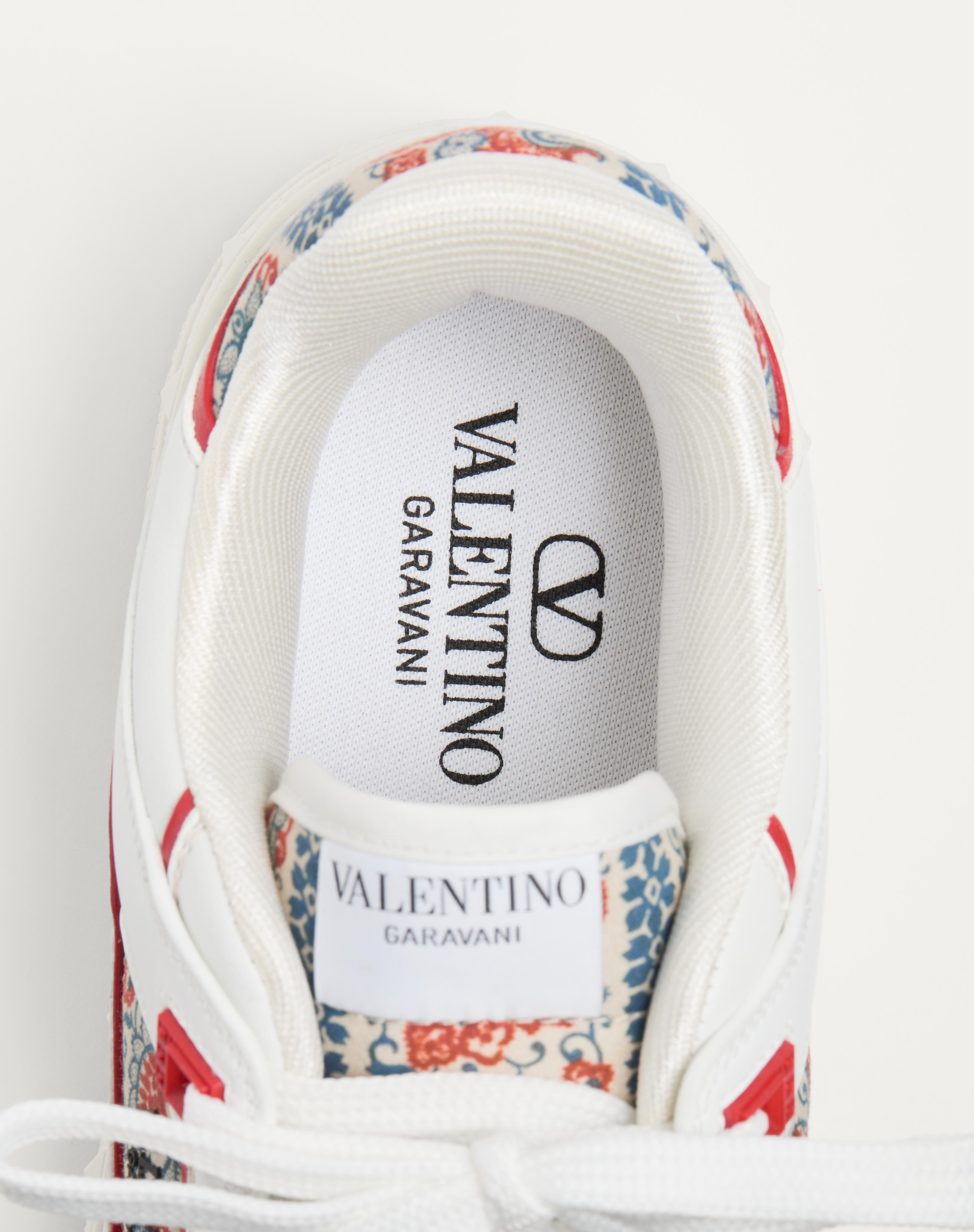 FREEDOTS LOW-TOP SNEAKER IN CALFSKIN AND VOYAGE IMAGINAIRE FABRIC - 4