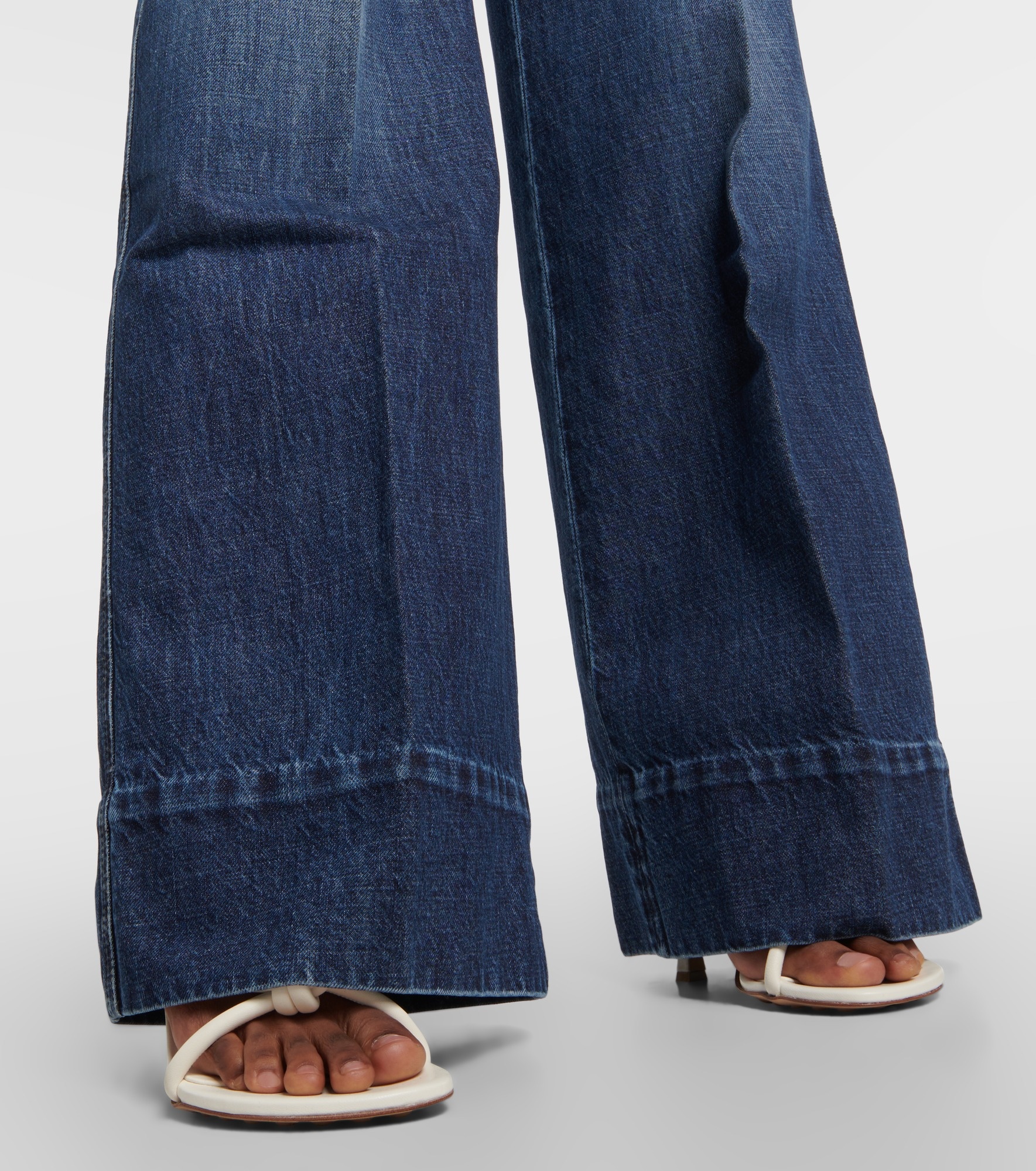 High-rise wide-leg jeans - 5