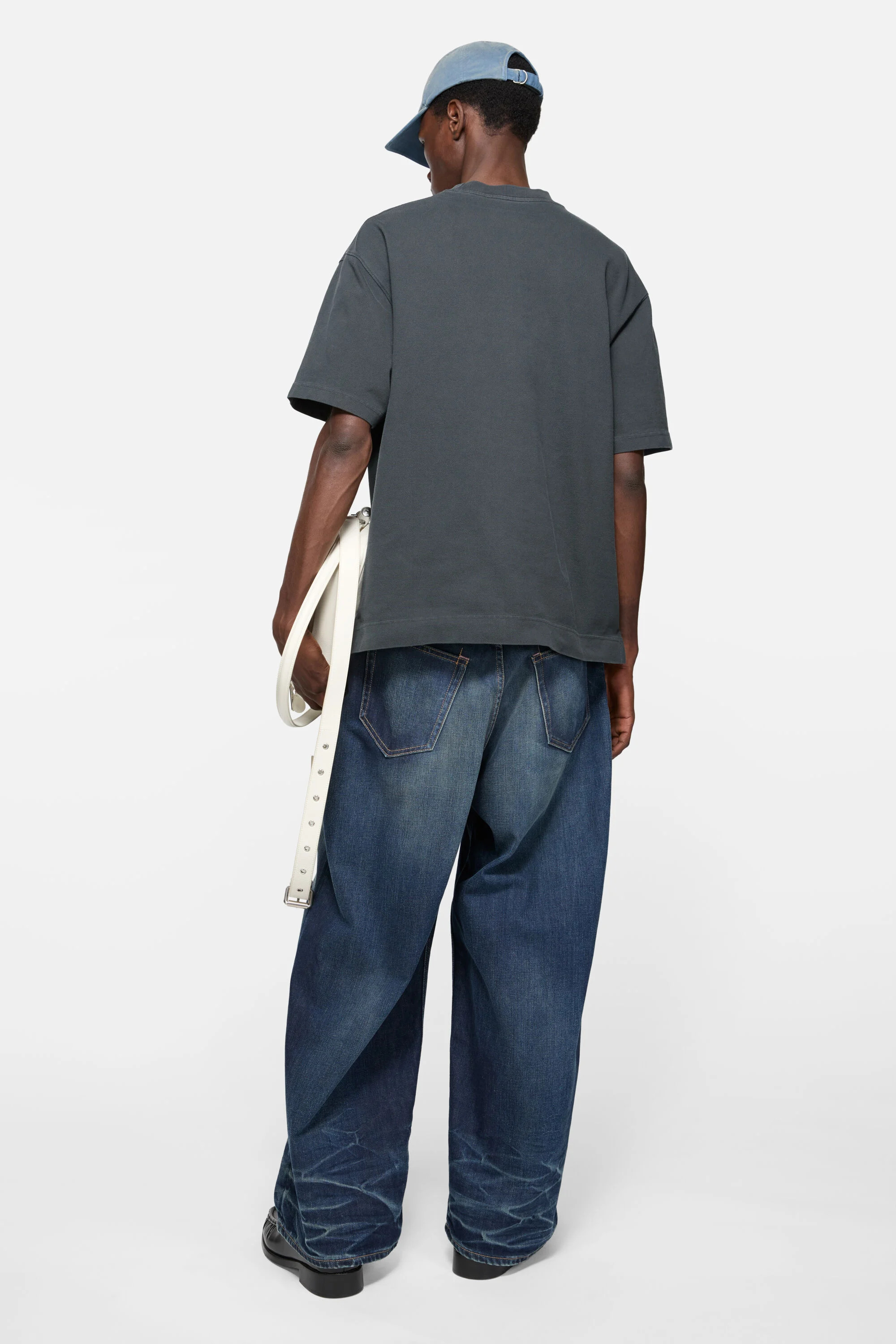 Logo t-shirt - Relaxed fit - Faded black - 3