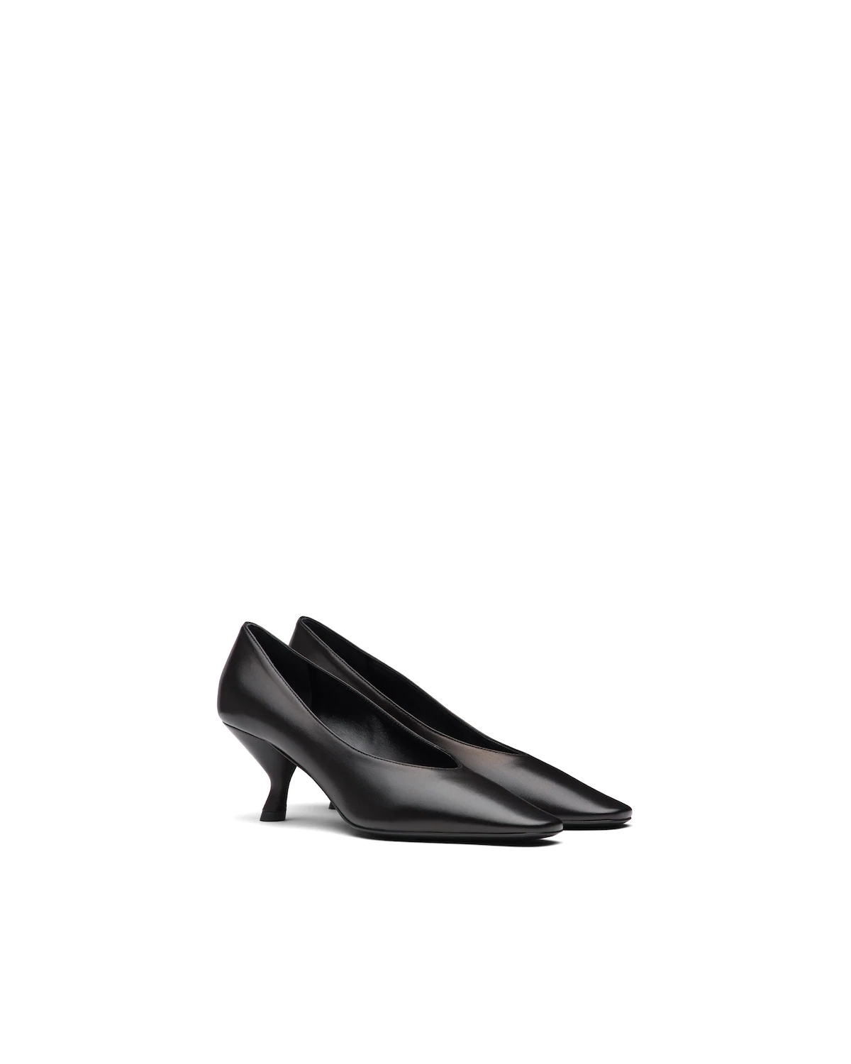 Pointy toe nappa leather pump with medium heel - 1