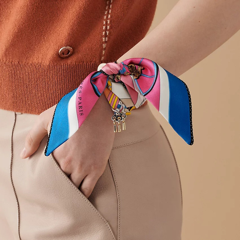 Hermès Charms Mors a Jouet twilly ring outlook