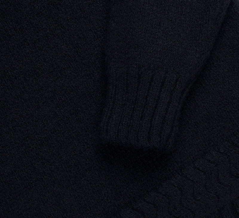 Alpaca Crewneck - Black 4