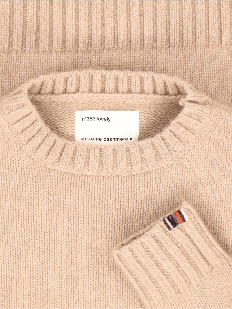 extreme cashmere 'N°383 LOVELY' SWEATER outlook