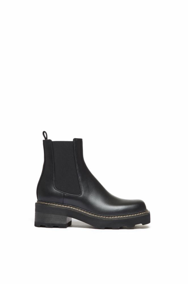 Jil Boot 1