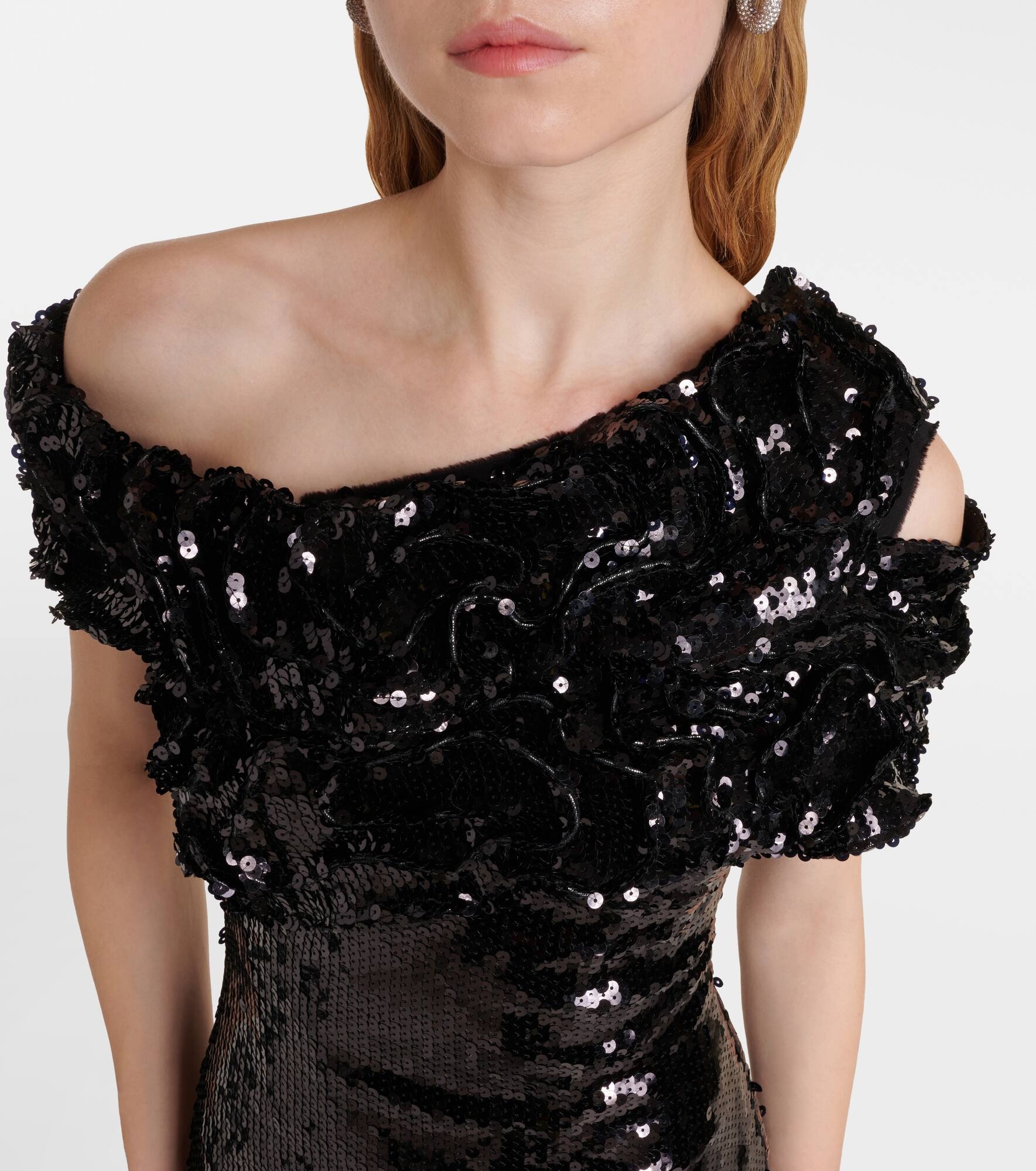 Asymmetric sequined gown - 4