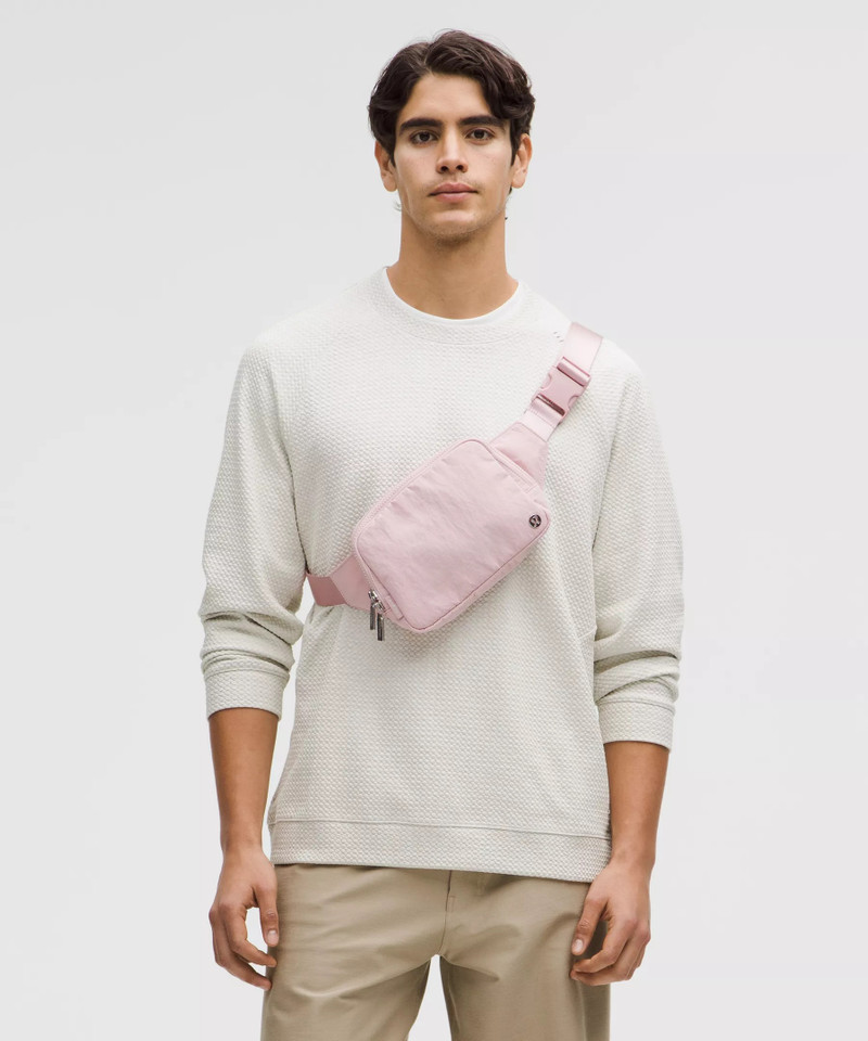 Everywhere Belt Bag Large with Long Strap 2L 6