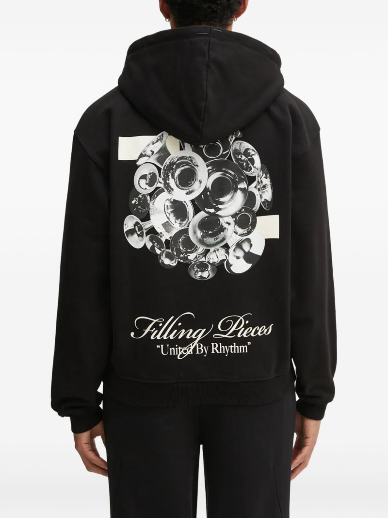 zip-up hoodie 4