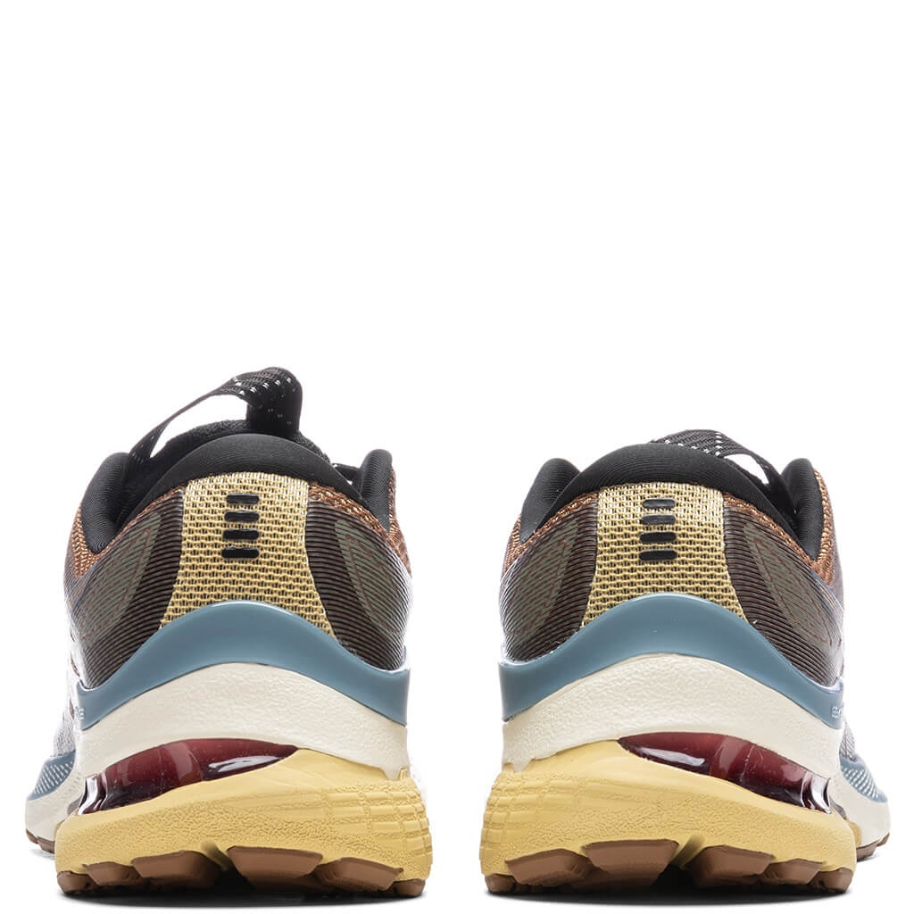 ASICS WOMEN'S FN3-S GEL-KAYANO 28 - ANTHRACITE/ANTIQUE GOLD - 4