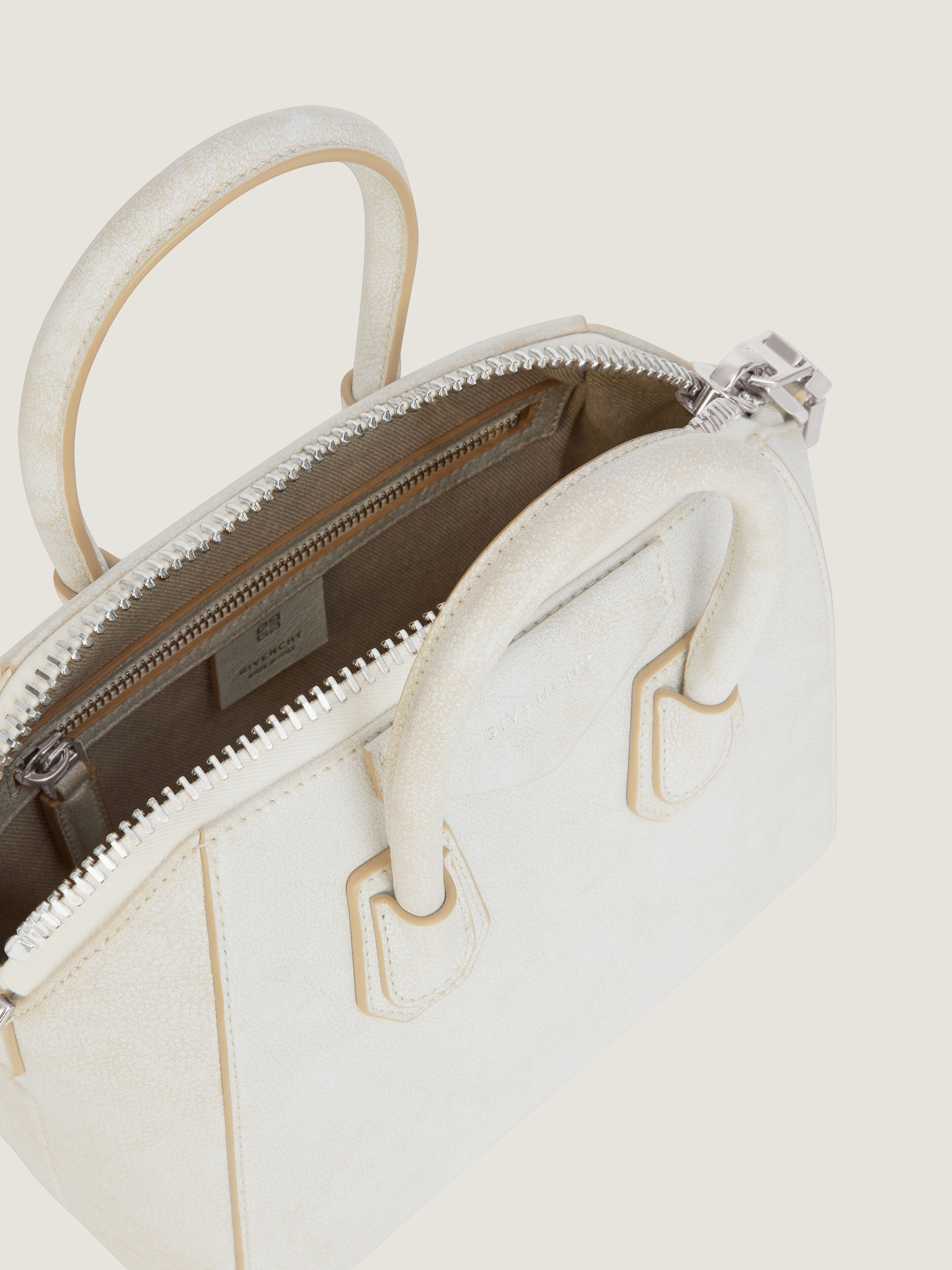 MINI ANTIGONA BAG IN AGED LEATHER - 4