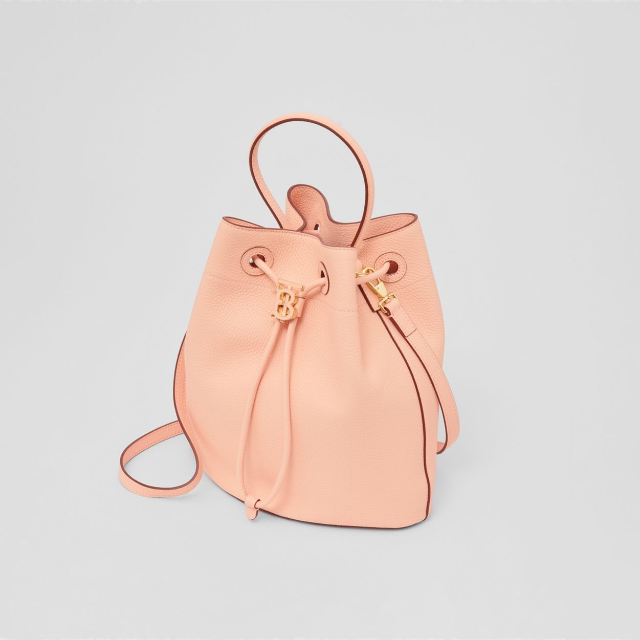 Burberry The Small Leather Bucket Bag in Pink