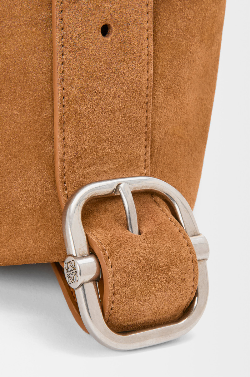 Medium Loop bucket in suede calfskin 8