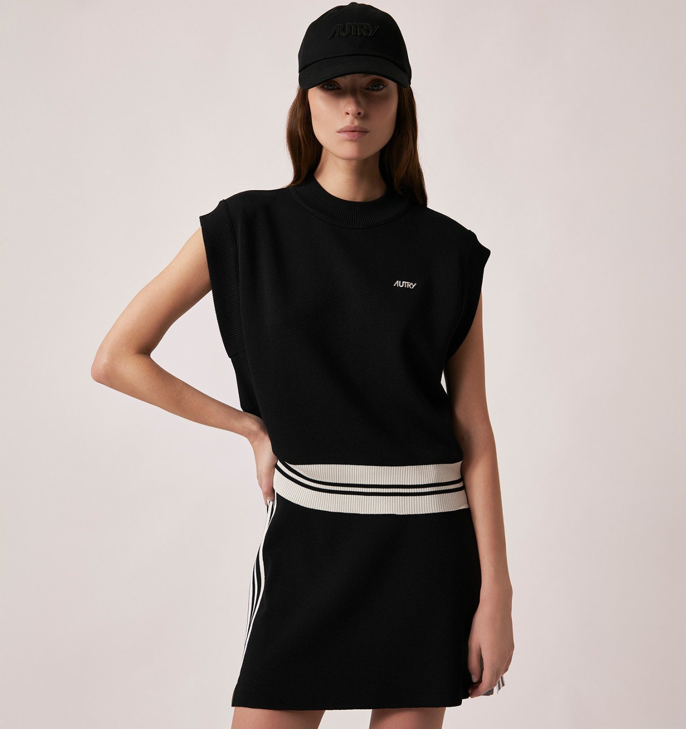 KNIT EMBROIDERED LOGO VEST WOMAN - 2