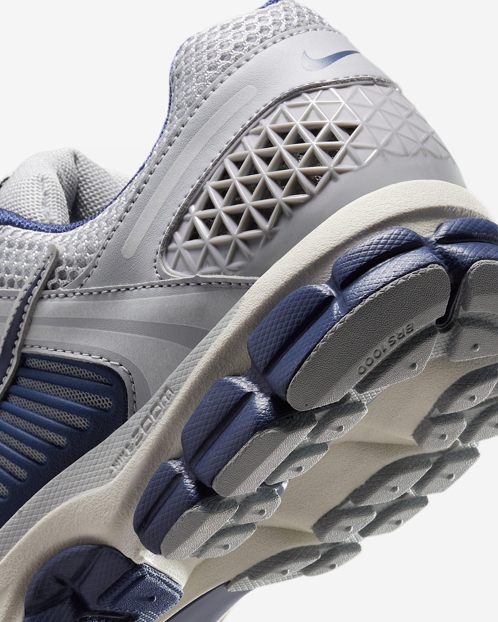 Nike Zoom Vomero 5 Men's Shoes - 8