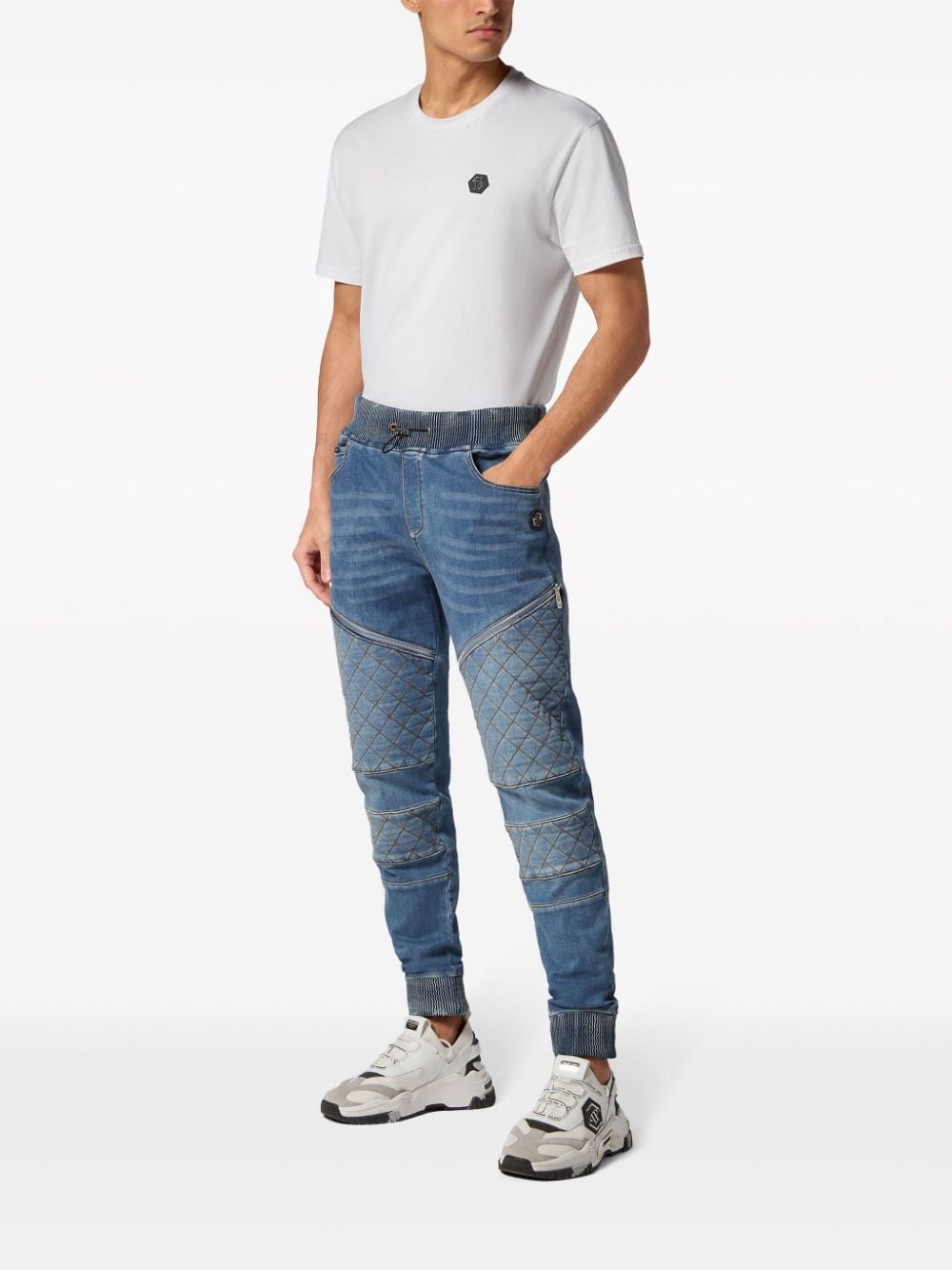 Jogging logo-appliquÃ© tapered jeans - 2