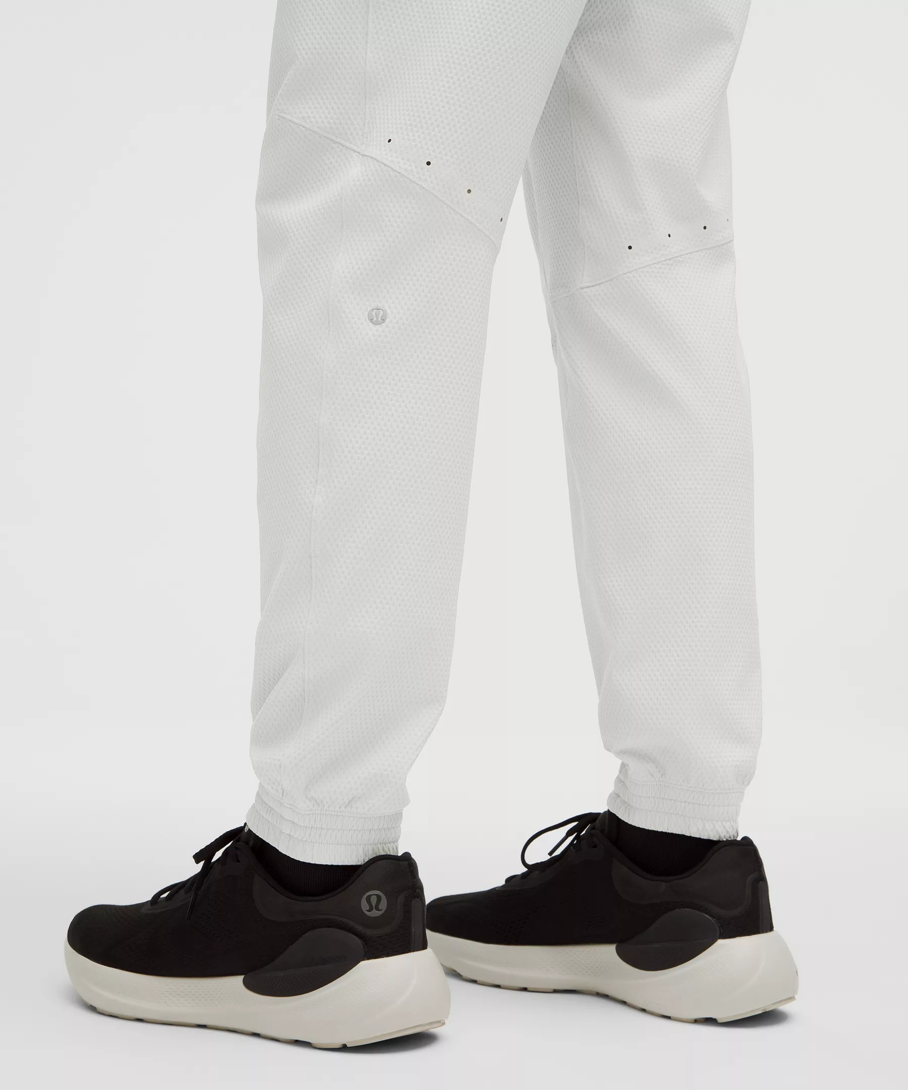 License to Train Textured Jogger *Regular - 8
