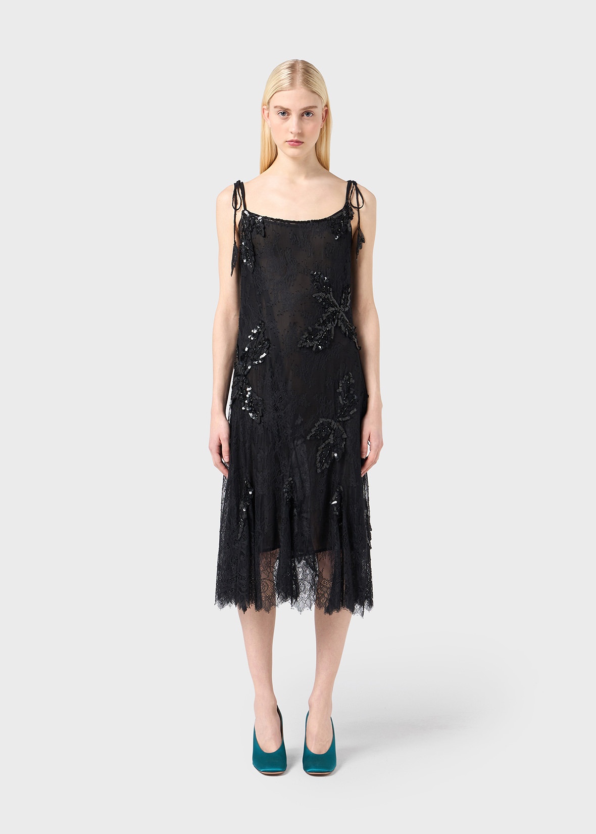 LACE DRESS WITH HAND EMBROIDERY - 3