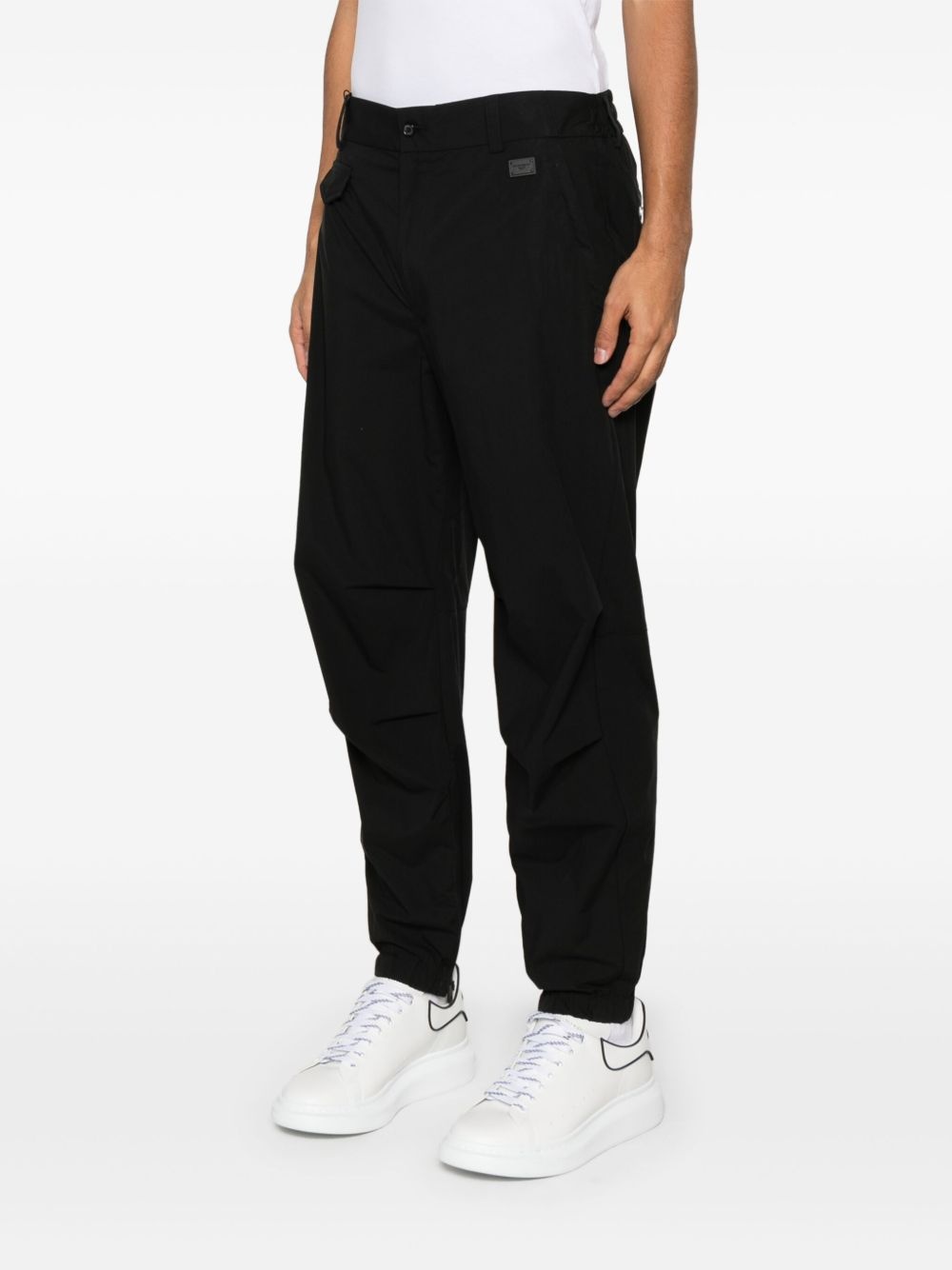logo-plaque tapered trousers - 3