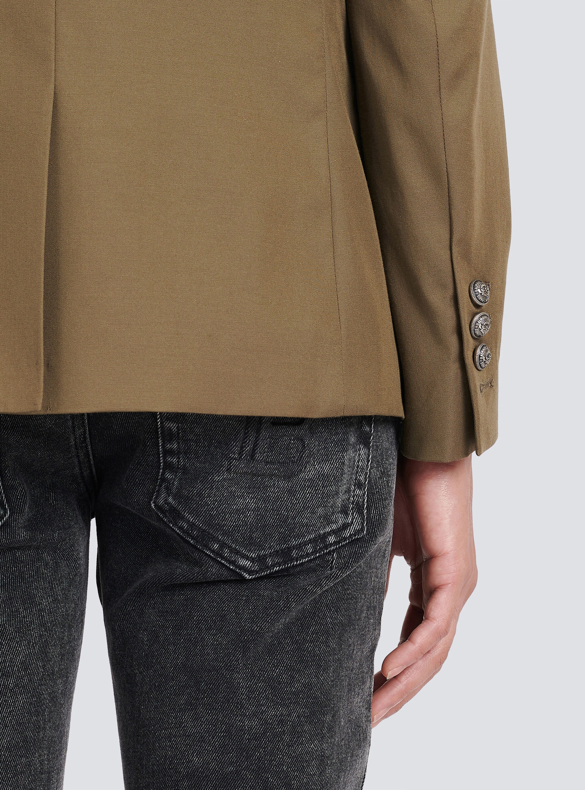 Cotton blazer with double-breasted silver-tone buttoned fastening - 7