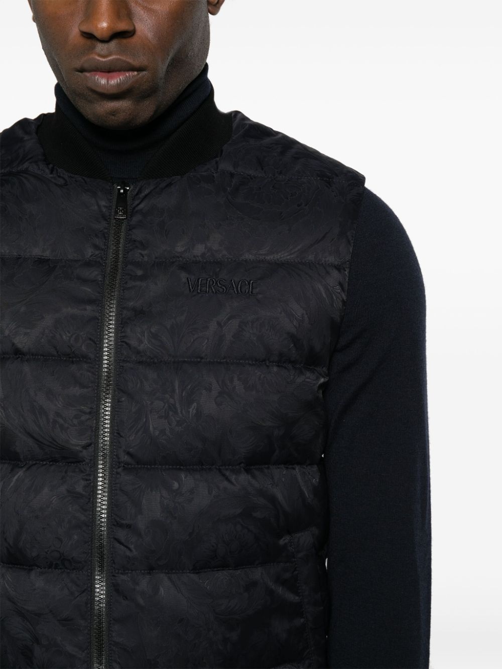 Barocco-jacquard quilted gilet - 5