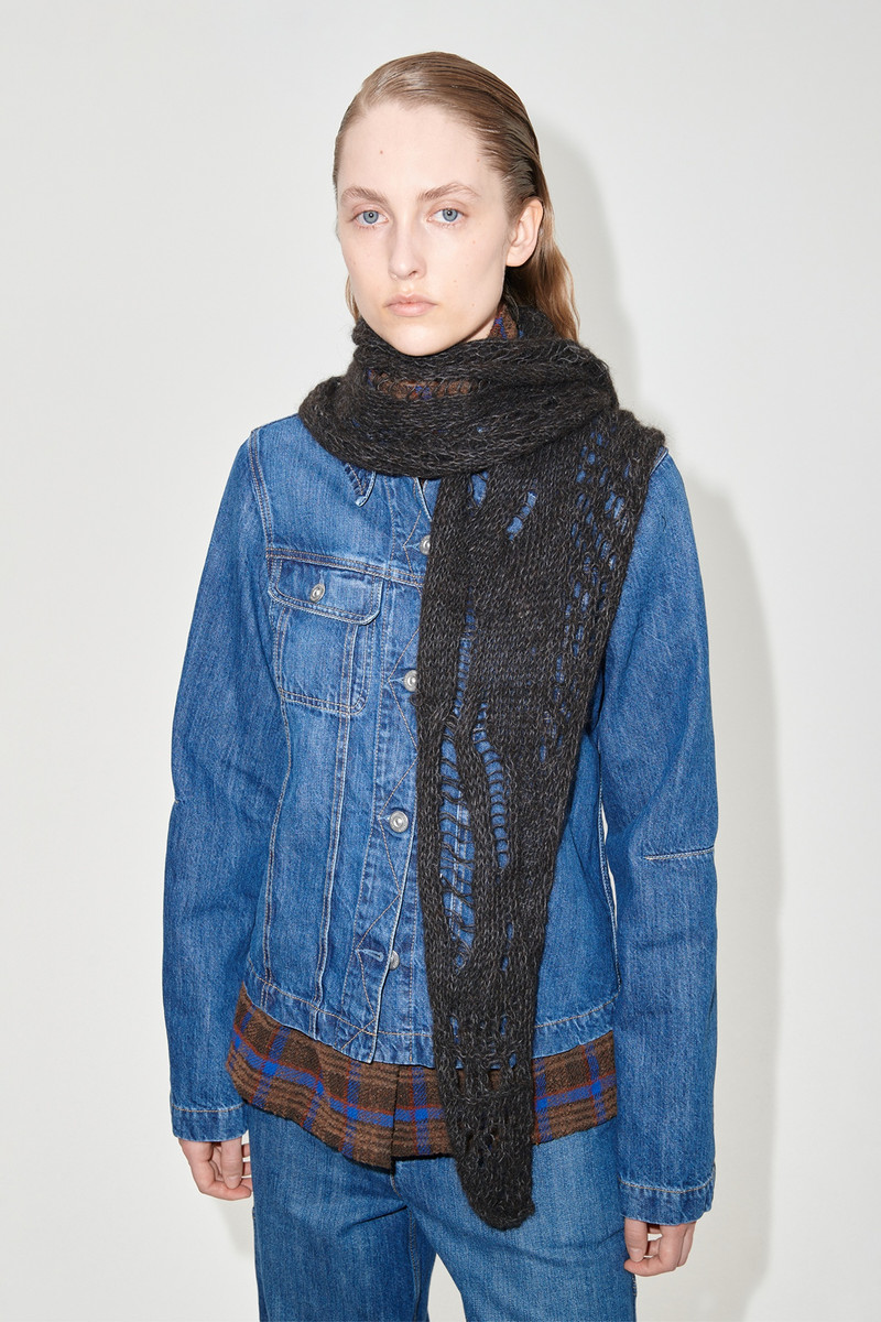Our Legacy Triangle Scarf Charred Chocolate Airy Alpaca outlook