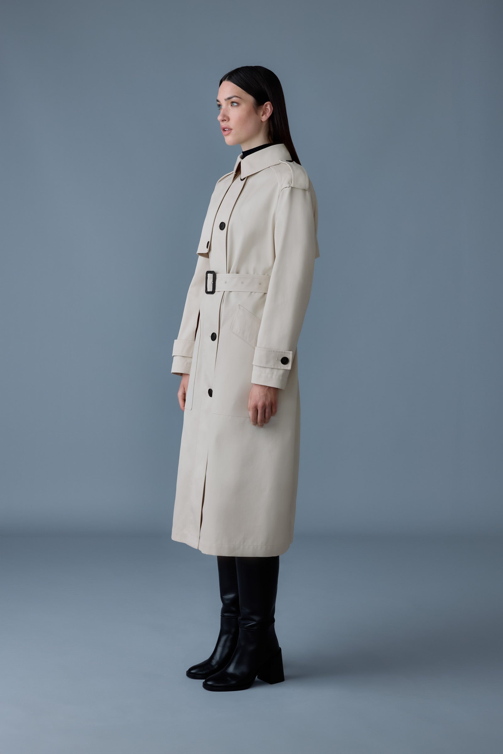 AKILI Single-breasted trench coat with belt - 3